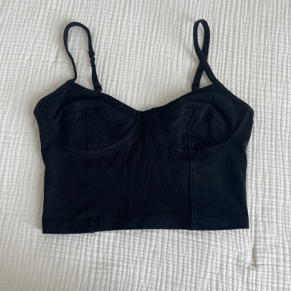 Aritzia TNA black crop top